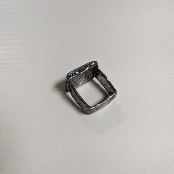 Turquoise and silver ring - Picture 3 of 5